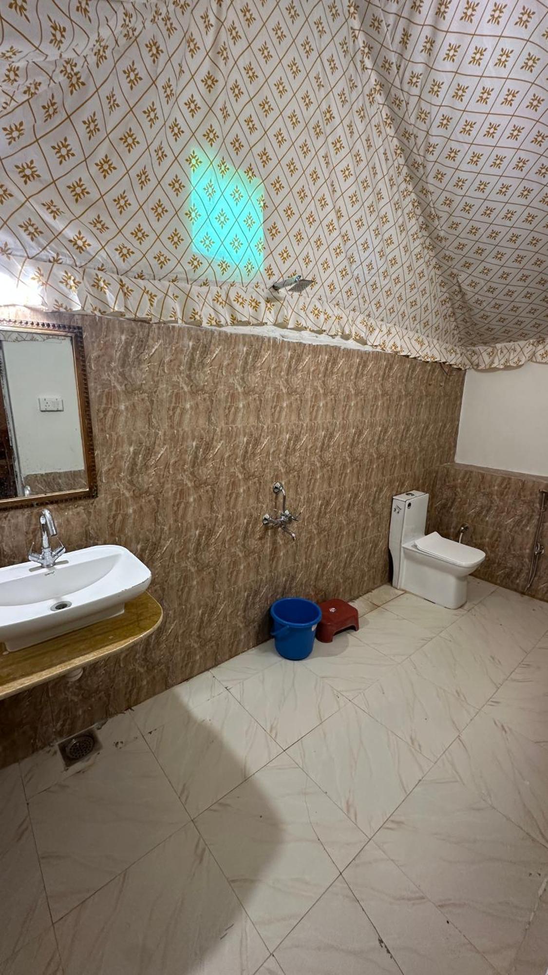 Khuri Resort 外观 照片